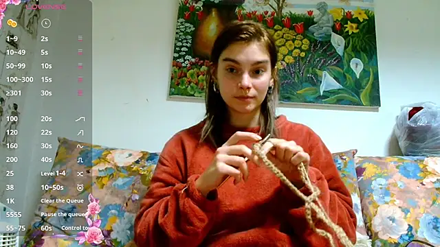 Snapshot of Sophie_Bell chatting on 01/09/25, 09:26 Sophie Bell online show from 01/09/25, 09:26
