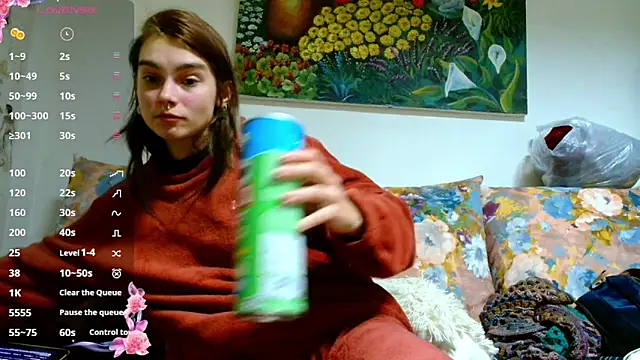 Snapshot of Sophie_Bell chatting on 01/12/25, 08:47 Sophie Bell online show from 01/12/25, 08:47