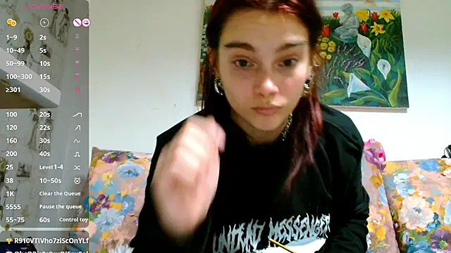 Snapshot of Sophie_Bell chatting on 01/29/25, 08:25 Sophie Bell online show from 01/29/25, 08:25