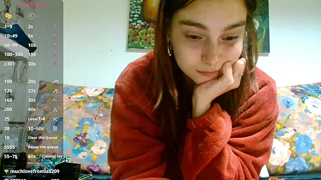 Snapshot of Sophie_Bell chatting on 03/22/25, 06:14 Sophie Bell online show from 03/22/25, 06:14