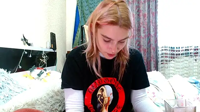 Sophie Bell online show from 05/10/26, 04:34