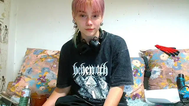 Snapshot of Sophie_Bell chatting on 06/14/26, 07:27 Sophie Bell online show from 06/14/26, 07:27