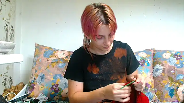 Snapshot of Sophie_Bell chatting on 07/09/26, 05:17 Sophie Bell online show from 07/09/26, 05:17