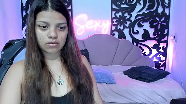 Snapshot of your_little_naughty1 chatting on 01/10/25, 06:09 your little naughty1 online show from 01/10/25, 06:09