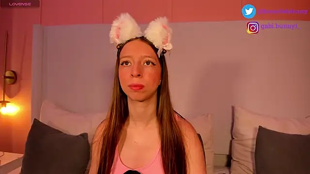 gabi bunny online show from 02/23/25, 07:17