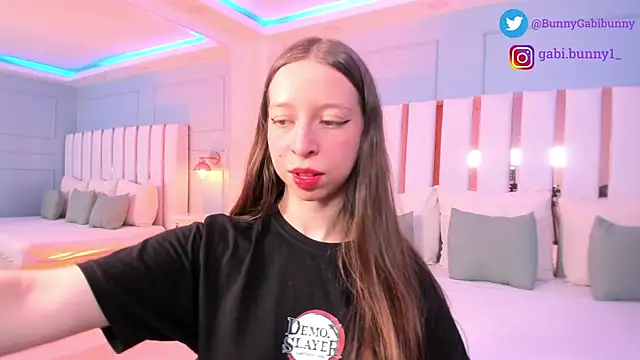 gabi bunny online show from 09/29/25, 05:07