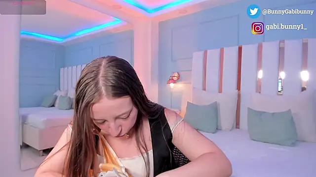 Snapshot of gabi_bunny chatting on 03/10/26, 05:51 gabi bunny online show from 03/10/26, 05:51