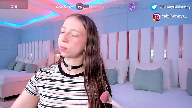 Snapshot of gabi_bunny chatting on 03/27/26, 05:23 gabi bunny online show from 03/27/26, 05:23