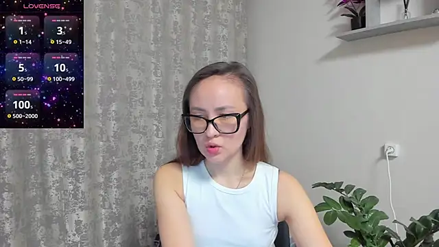 Snapshot of Diana_Taylor chatting on 04/04/26, 09:12 Diana Taylor online show from 04/04/26, 09:12