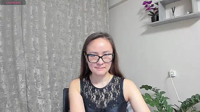 Snapshot of Diana_Taylor chatting on 04/14/26, 09:10 Diana Taylor online show from 04/14/26, 09:10