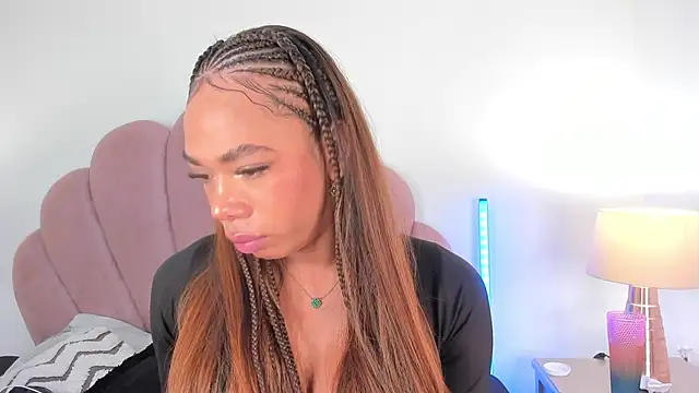 Nicole Paradise online show from 01/09/26, 12:41