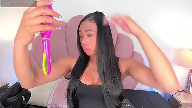 Nicole Paradise online show from 02/06/26, 01:25