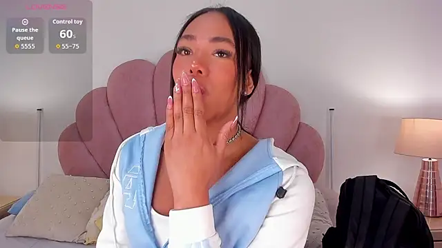 Nicole Paradise online show from 02/19/26, 12:23