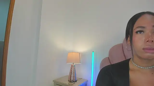 Snapshot of Nicole_Paradise chatting on 03/30/26, 12:50 Nicole Paradise online show from 03/30/26, 12:50