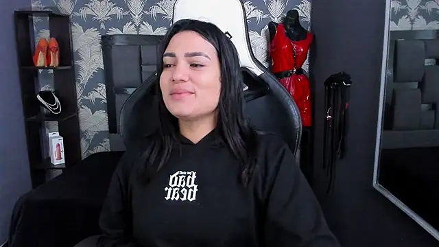 Cumming Tiffani online show from 09/29/25, 11:48