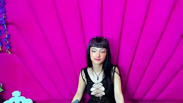 Aurora 18 online show from 12/04/24, 05:55