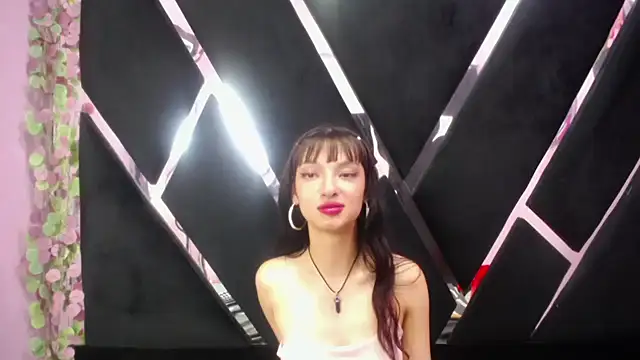 Aurora 18 online show from 02/16/25, 12:30