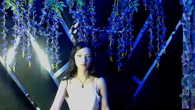 Aurora 18 online show from 09/13/25, 02:17