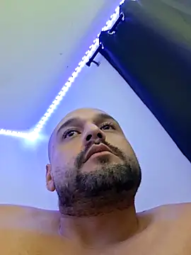 Snapshot of EntozoicLigation chatting on 10/25/25, 08:22 EntozoicLigation online show from 10/25/25, 08:22