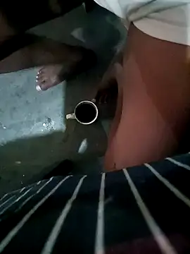 Snapshot of Aash_Slave_Boy chatting on 04/21/26, 02:37 Aash Slave Boy online show from 04/21/26, 02:37