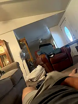 Snapshot of Jayare95 chatting on 11/21/25, 05:11 Jayare95 online show from 11/21/25, 05:11