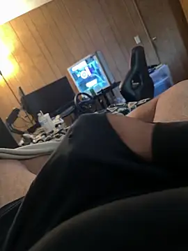 Snapshot of Jayare95 chatting on 12/02/25, 03:29 Jayare95 online show from 12/02/25, 03:29