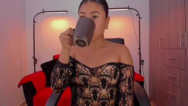 Snapshot of cloy_baby__ chatting on 03/07/26, 11:40 cloy baby online show from 03/07/26, 11:40