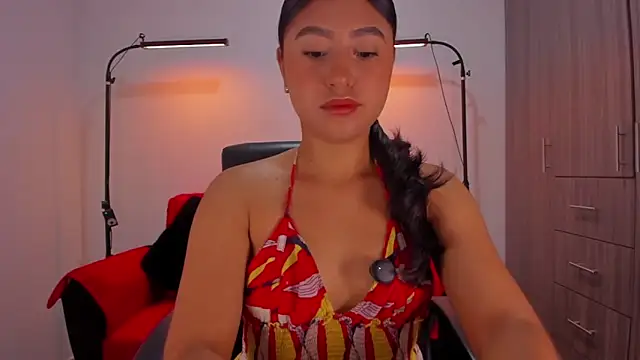 Snapshot of cloy_baby__ chatting on 04/16/26, 11:00 cloy baby online show from 04/16/26, 11:00