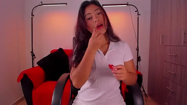 Snapshot of cloy_baby__ chatting on 04/23/26, 12:29 cloy baby online show from 04/23/26, 12:29