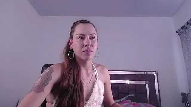 Snapshot of alejandrafitt chatting on 01/14/25, 08:15 alejandrafitt online show from 01/14/25, 08:15