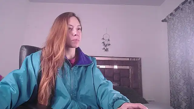 Snapshot of alejandrafitt chatting on 01/27/25, 04:30 alejandrafitt online show from 01/27/25, 04:30