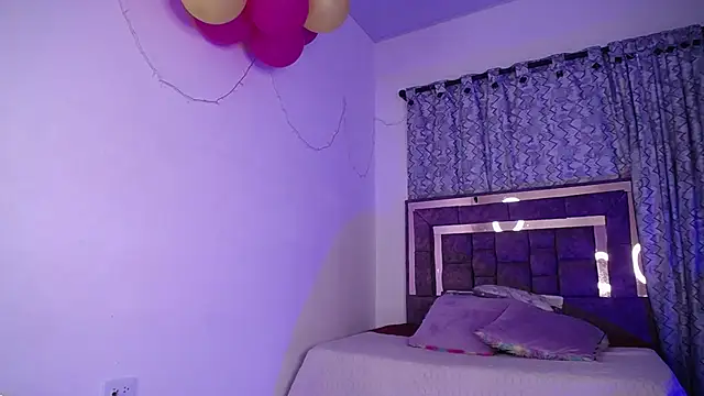 Snapshot of alejandrafitt chatting on 02/19/25, 11:14 alejandrafitt online show from 02/19/25, 11:14