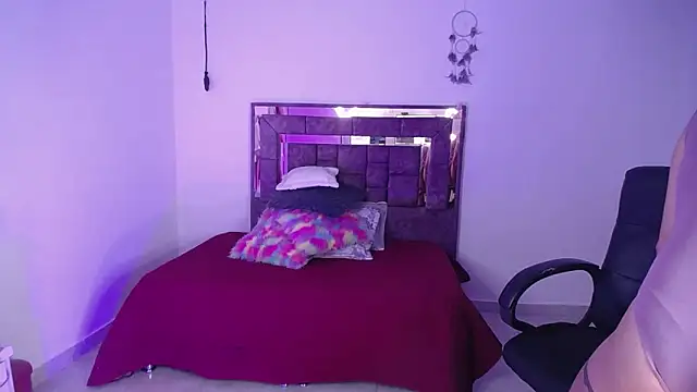 Snapshot of alejandrafitt chatting on 03/22/25, 03:20 alejandrafitt online show from 03/22/25, 03:20