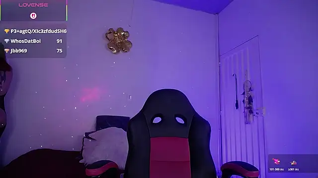 Snapshot of alejandrafitt chatting on 03/07/26, 04:20 alejandrafitt online show from 03/07/26, 04:20