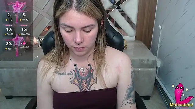 Snapshot of Paula_b_ chatting on 07/03/26, 12:55 Paula b online show from 07/03/26, 12:55