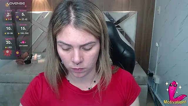 Snapshot of Paula_b_ chatting on 07/14/26, 12:44 Paula b online show from 07/14/26, 12:44