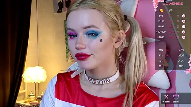 LexieLoree online show from 12/11/24, 06:36