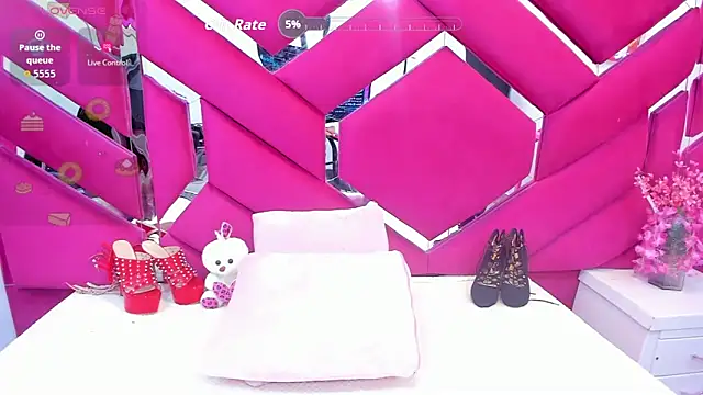 Snapshot of CooperEmma_ chatting on 07/02/26, 03:34 CooperEmma online show from 07/02/26, 03:34