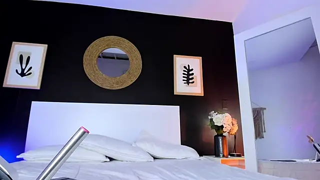 VioletPaket online show from 11/29/25, 01:25