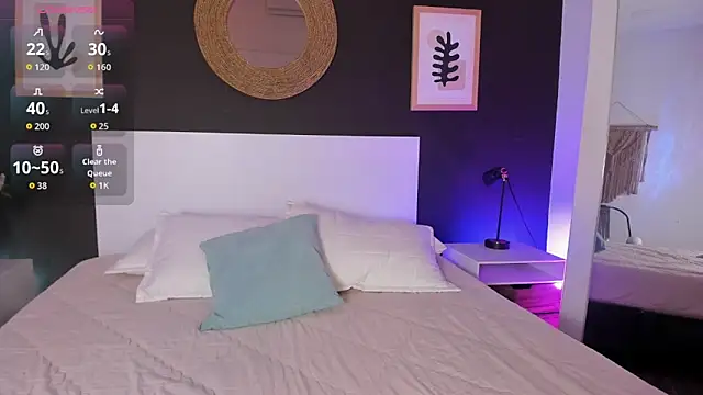 VioletPaket online show from 02/08/26, 12:08