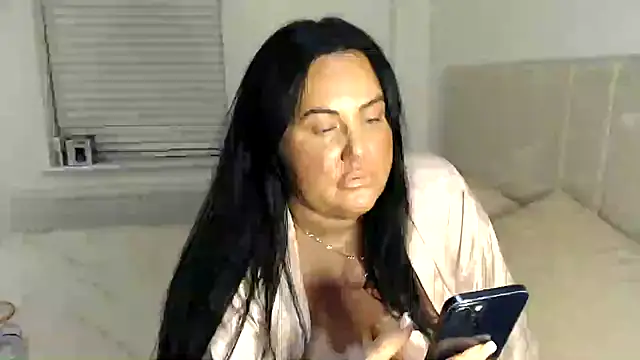 English Brooke online show from 02/02/26, 09:02