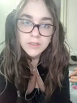 Miachan LaGattinaVogliosa online show from 11/14/25, 02:05