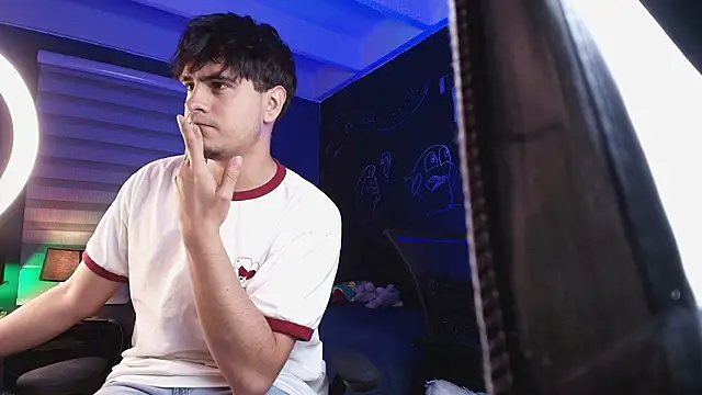 thiago rockwelll online show from 03/31/26, 03:30