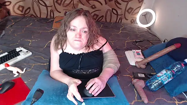 MiniNatalie online show from 02/21/25, 10:39