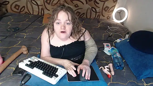 MiniNatalie online show from 02/22/25, 02:41