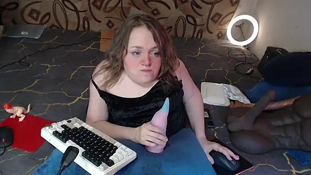 MiniNatalie online show from 03/11/25, 04:32