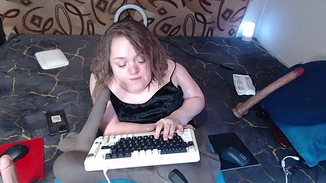 MiniNatalie online show from 03/19/25, 02:59