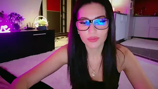 Snapshot of MissSmiley26 chatting on 03/12/26, 09:21 MissSmiley26 online show from 03/12/26, 09:21