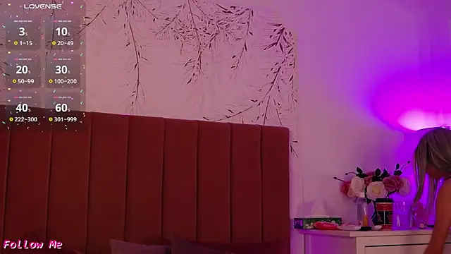 Snapshot of PinkySparks chatting on 03/18/26, 05:49 PinkySparks online show from 03/18/26, 05:49