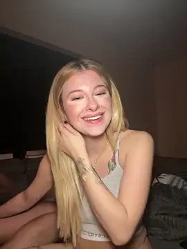 Mia-Minou online show from 02/12/25, 05:37